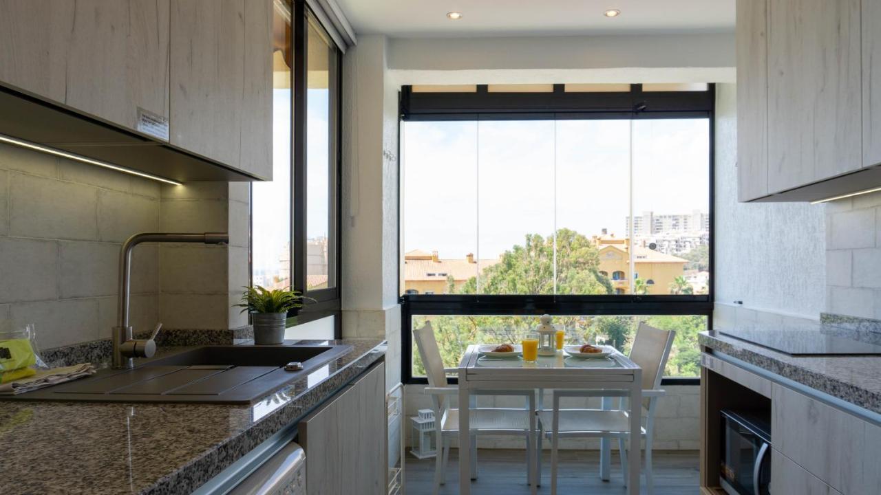 Apartment Aloha Playa Malaga Беналмадена Екстериор снимка